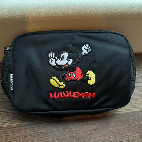 Disney lululemon belt bag - Picture 1 of 1